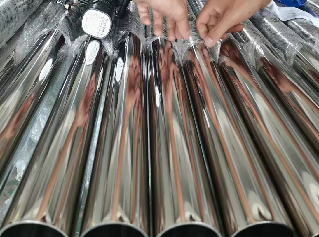 Mirror Finished Stainless Steel Pipe